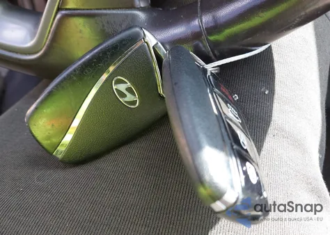 2017 Hyundai Santa Fe Sport 2.4L from USA, damaged, VIN 5XYZUDLB6HG447194